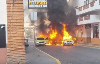 photo/d37e6c5c-9edb-4bc0-ae24-e71b680ee1cc-3